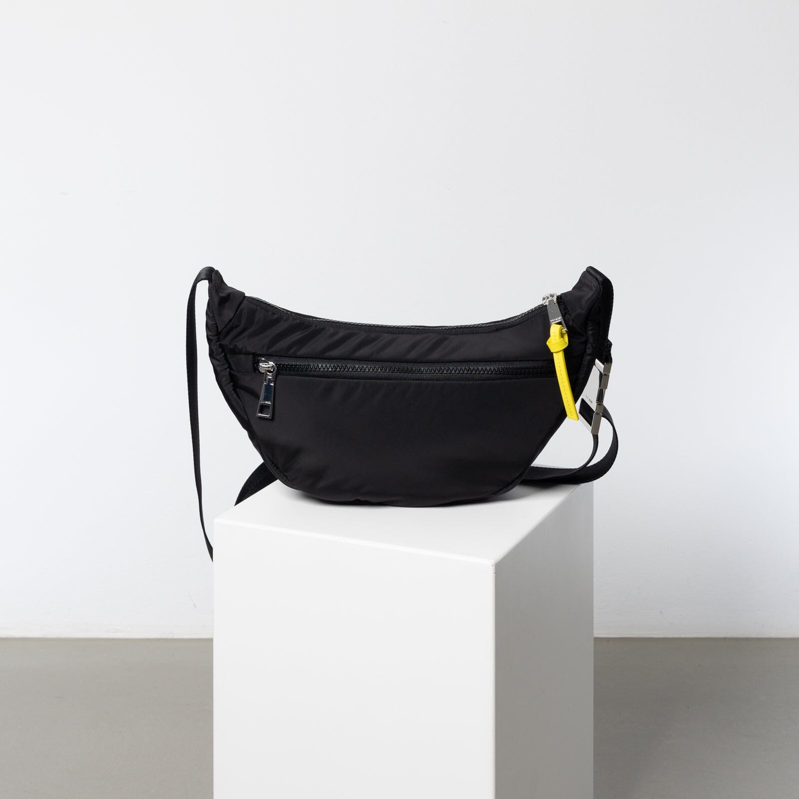 Hip Bag "Padded Medium" Handtaschen, Geldbörsen & Etuis Vivi Mari