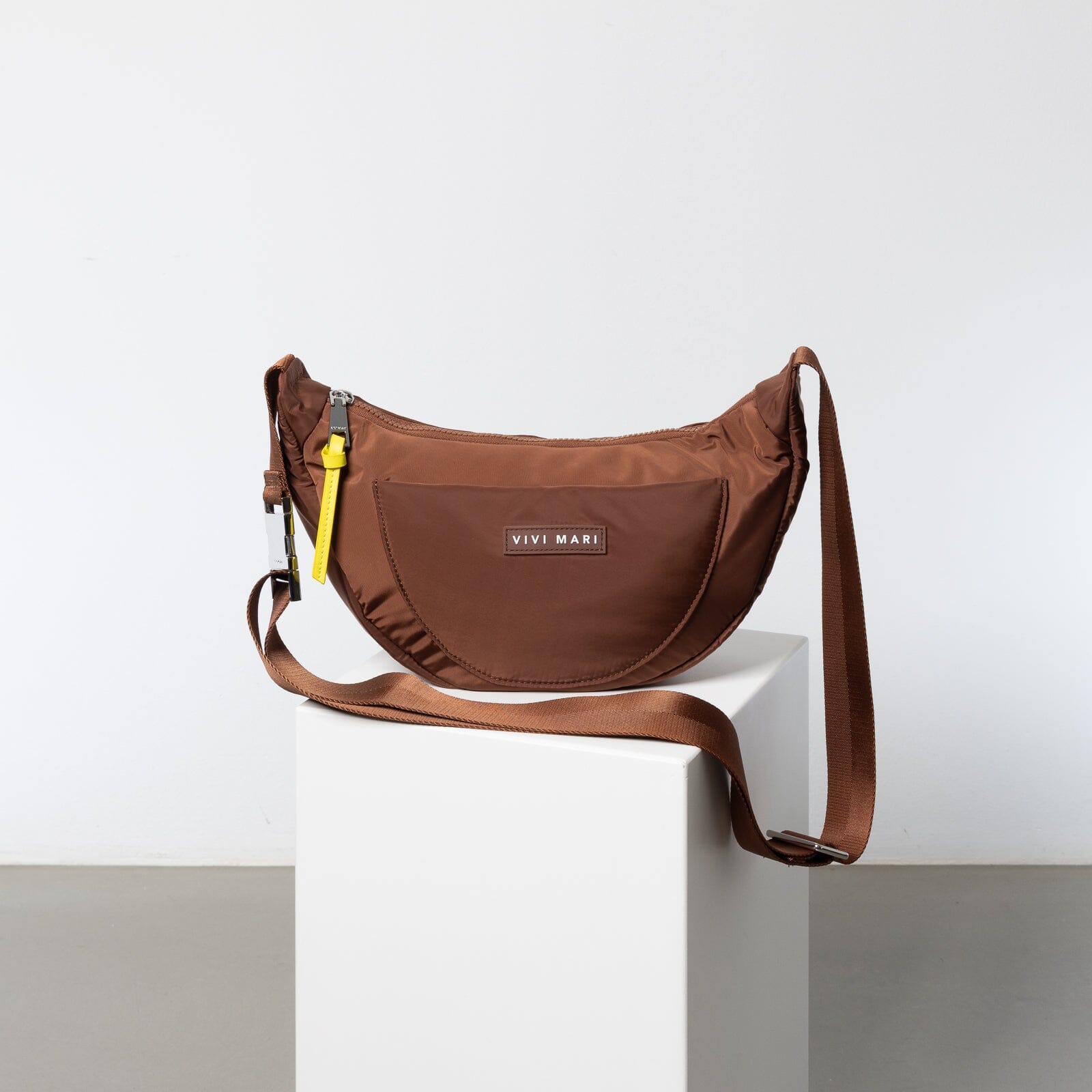 Hip Bag "Padded Medium" Handtaschen, Geldbörsen & Etuis Vivi Mari tan