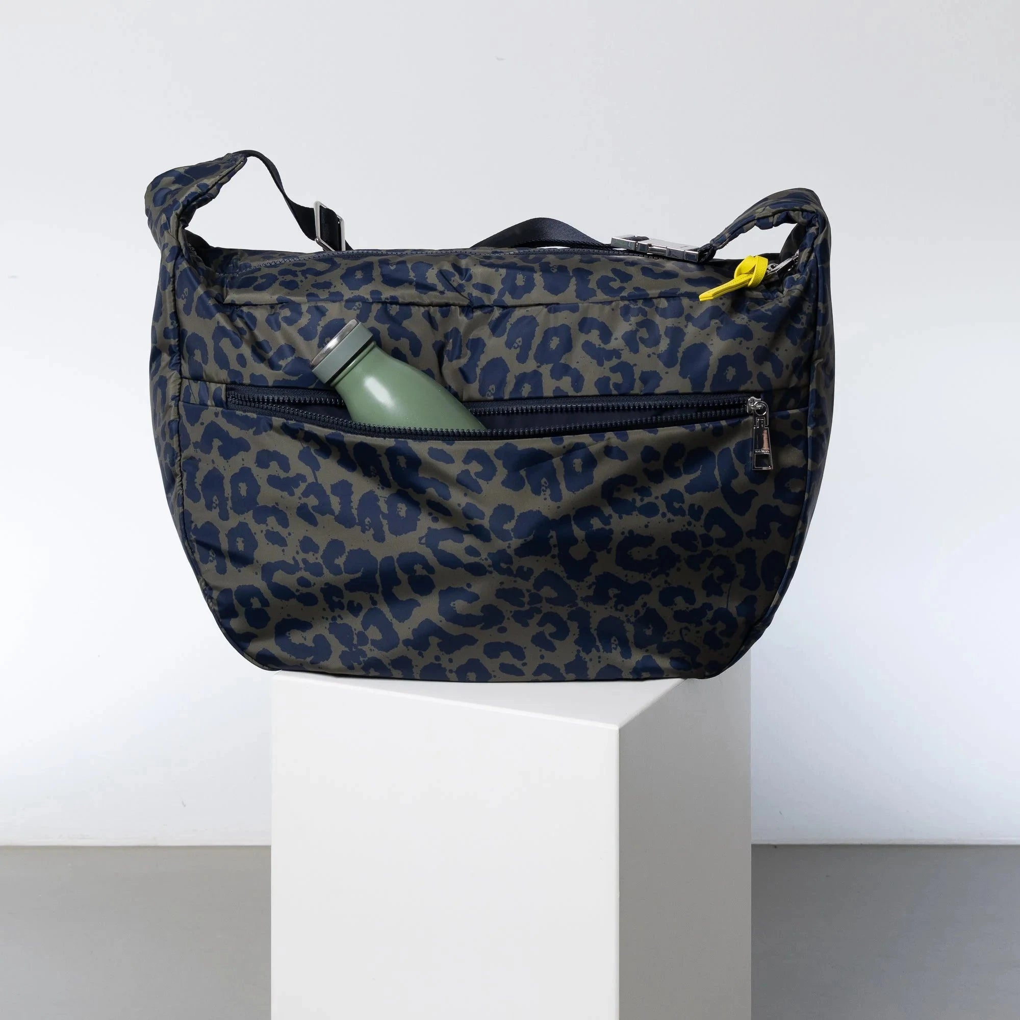 Hip Bag "Padded Oversized" Handtaschen, Geldbörsen & Etuis Vivi Mari