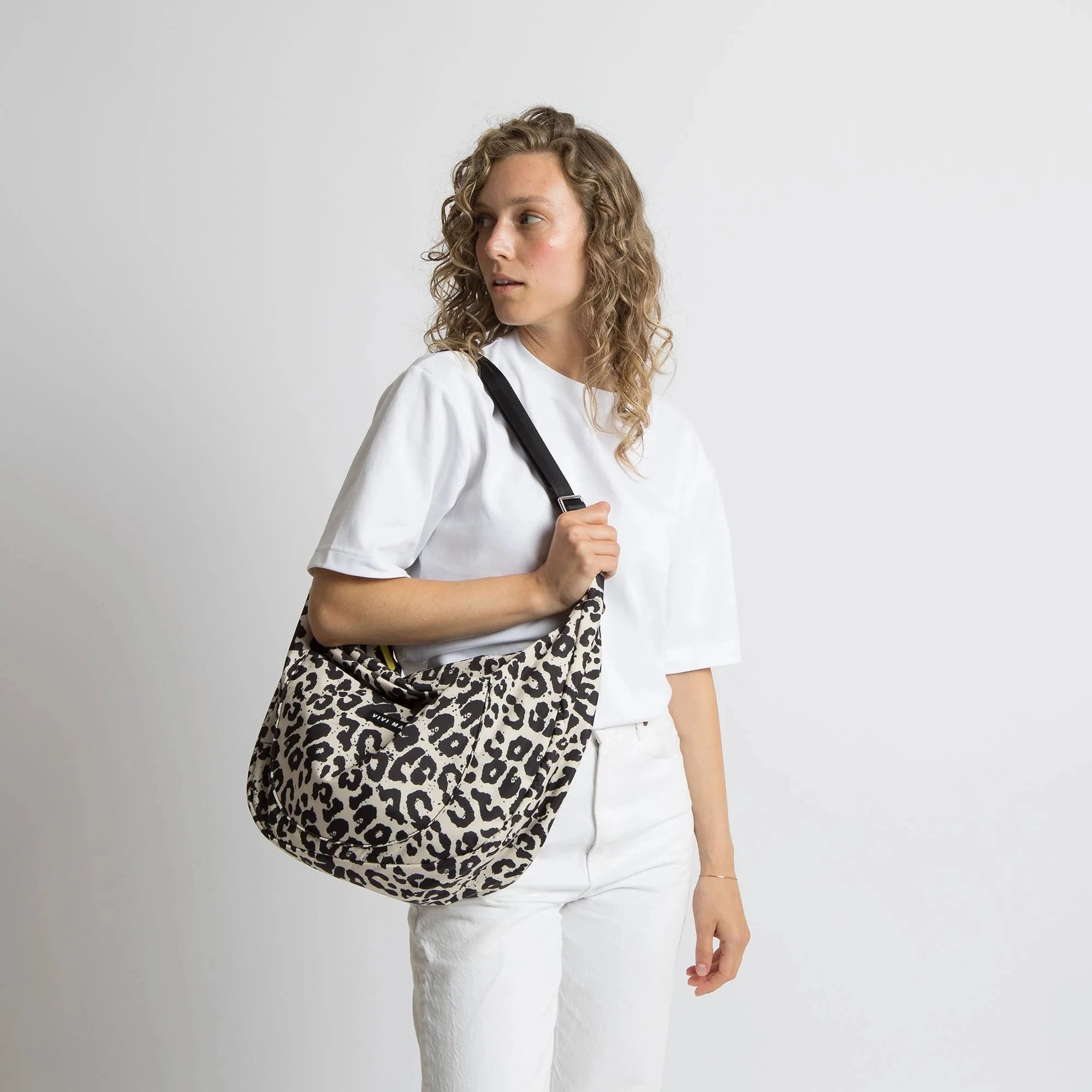 Hip Bag "Padded Oversized" Handtaschen, Geldbörsen & Etuis Vivi Mari