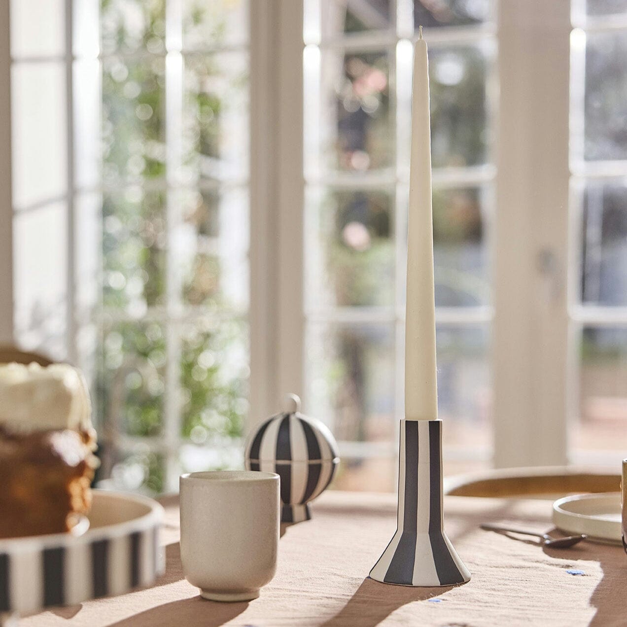 Kerzenständer Toppu high "White/Black" Kerzenhalter OYOY living design