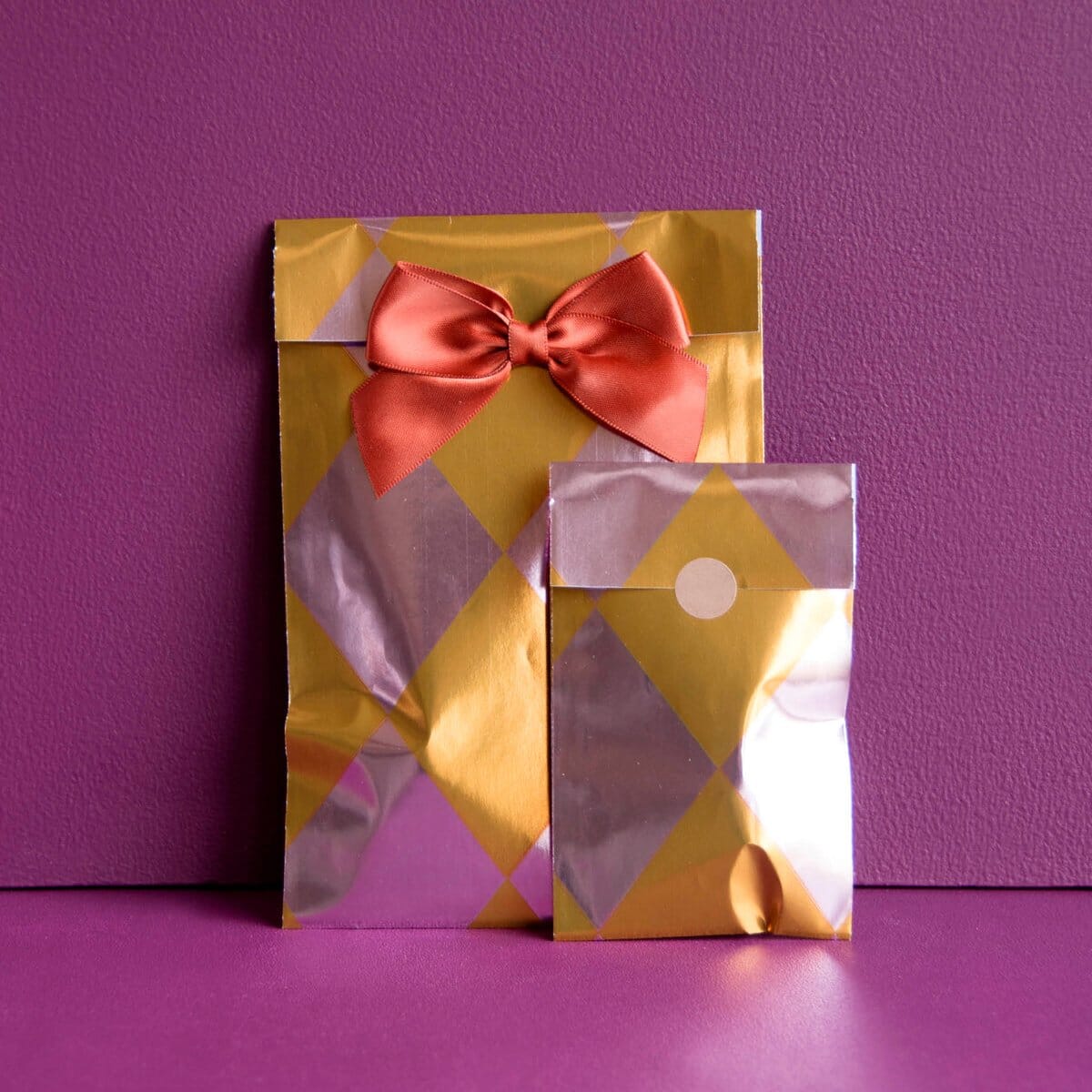 Papiertüten flach "Metallic Diamond wisteria-ginger" - 12 x 19 cm Kado Design