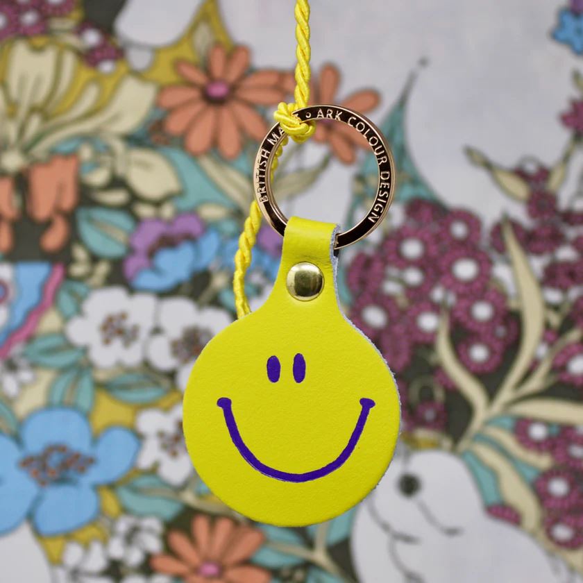 Schlüsselanhänger "Smiley" Schlüsselanhänger Ark Colour Design Hellgrün