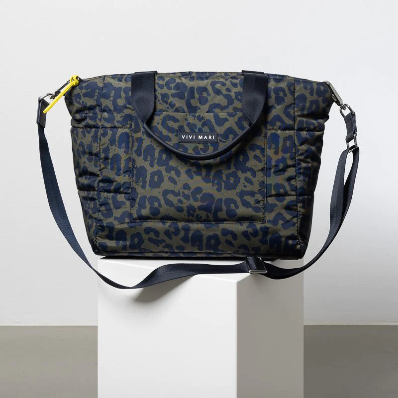Tote Bag "Padded Medium" Handtaschen, Geldbörsen & Etuis Vivi Mari leo splashes navy/olive