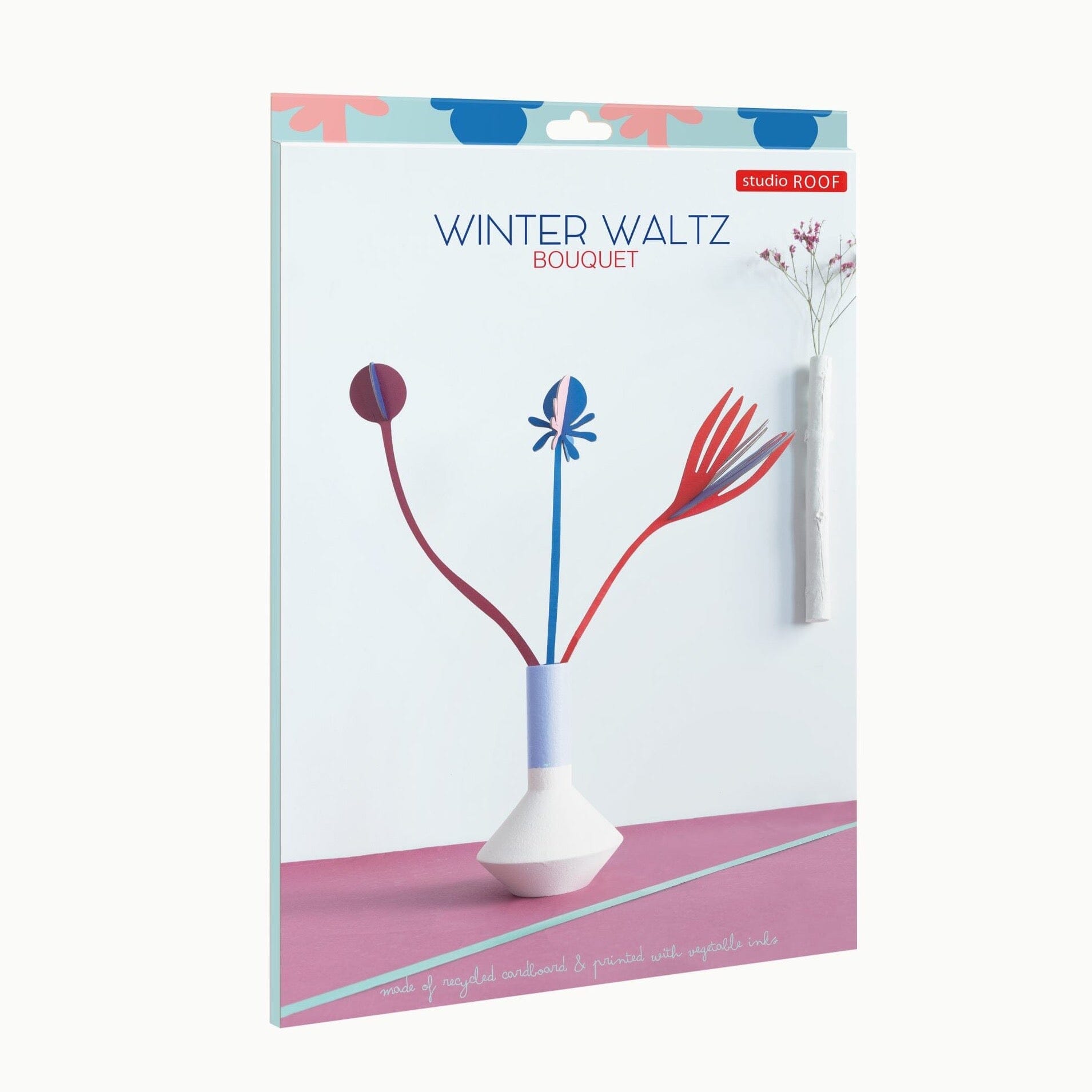 Blumenstrauß "Winter Waltz" Blumenstrauß Studio Roof