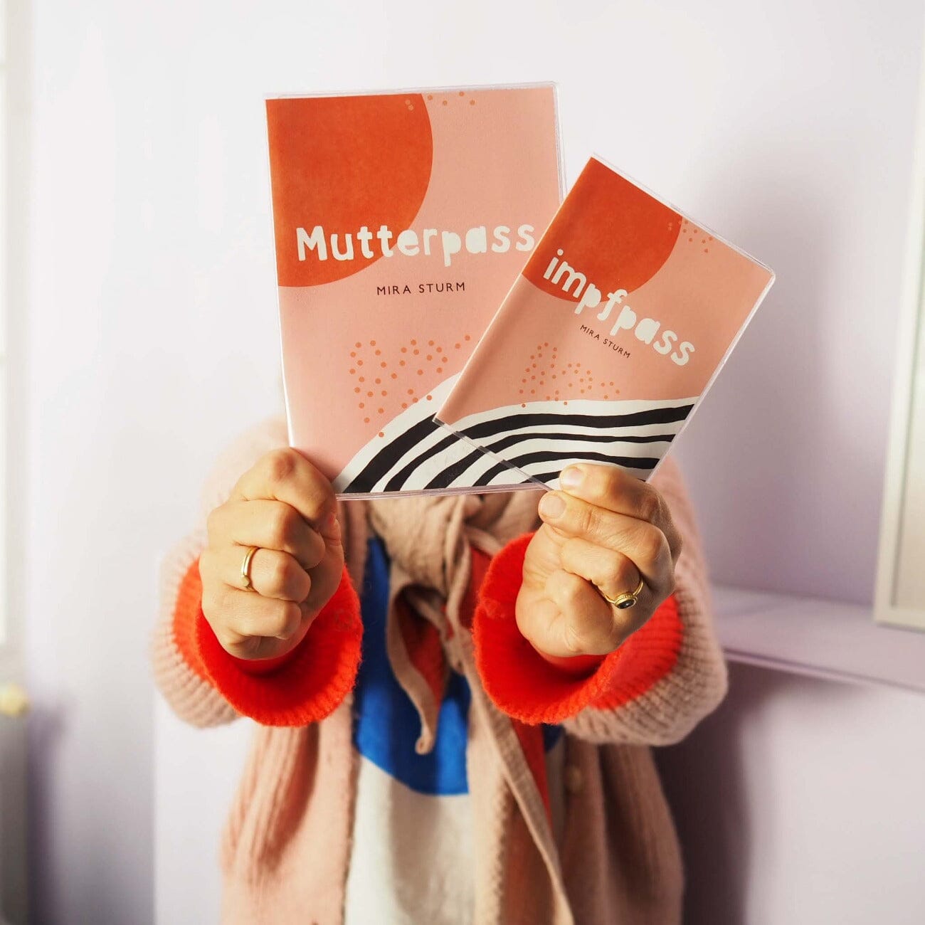 Mutterpasshülle (personalisierbar) Mutterpasshülle Matsch mit Sahne