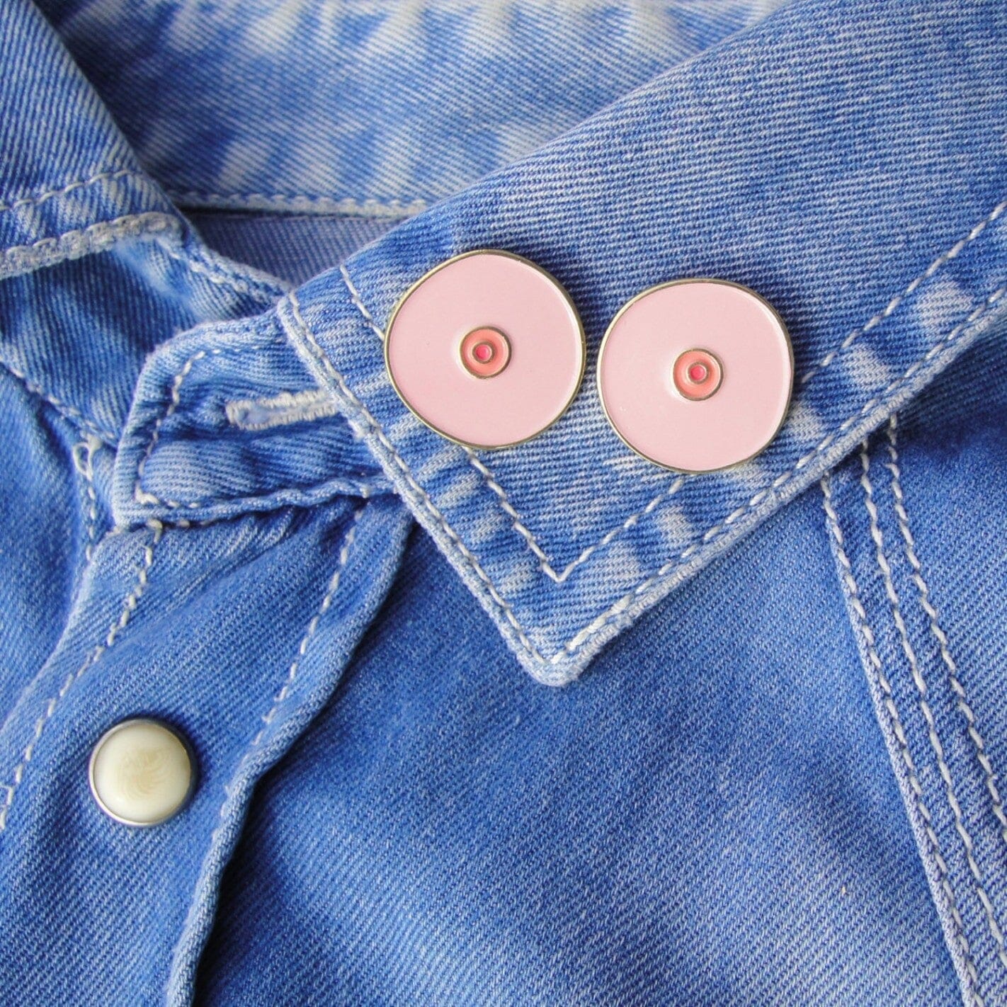 Pin "BOOBS" Coucou Suzette