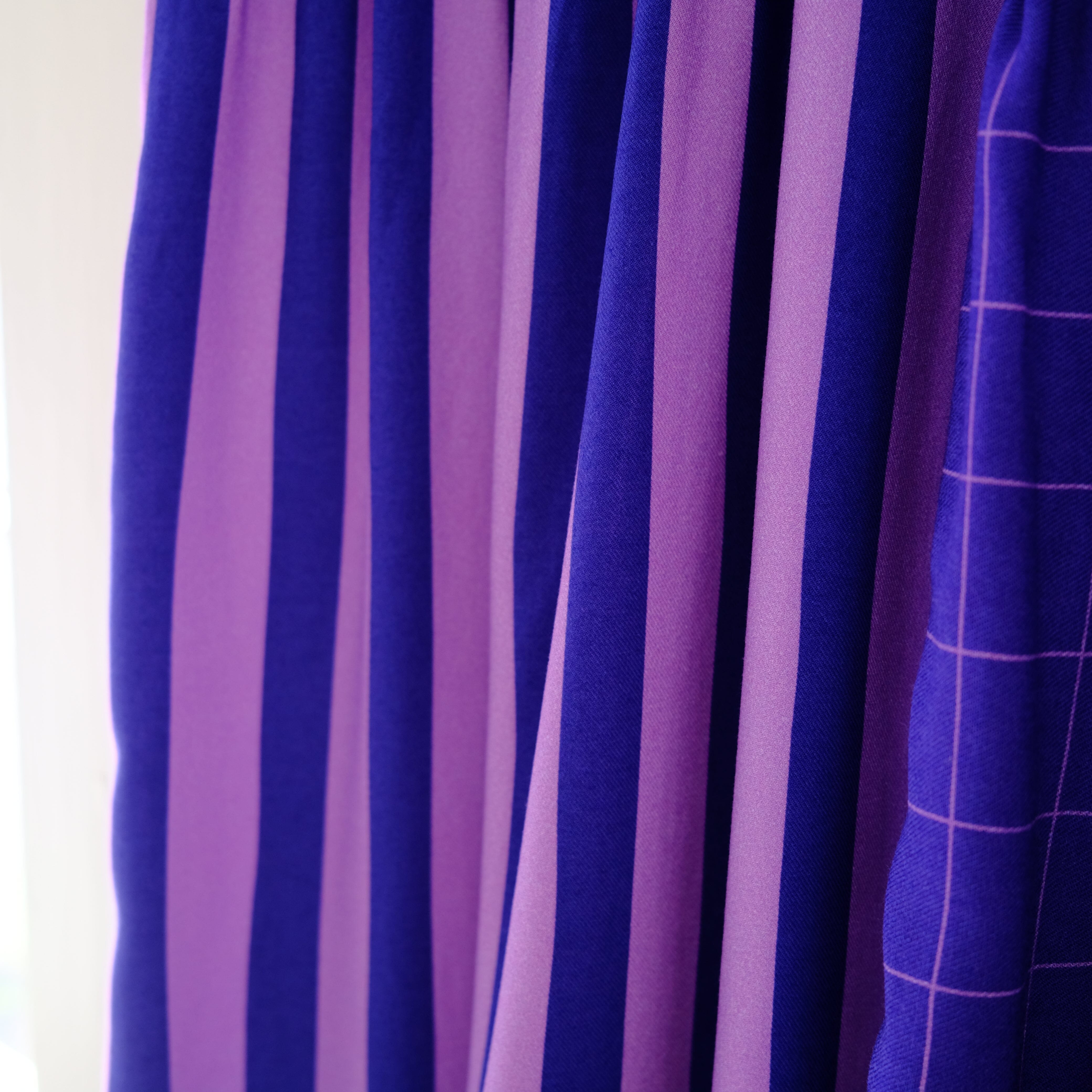 PRE-ORDER: Oversize Kleid "Viskose Stripes" Bekleidung & Accessoires Matsch mit Sahne