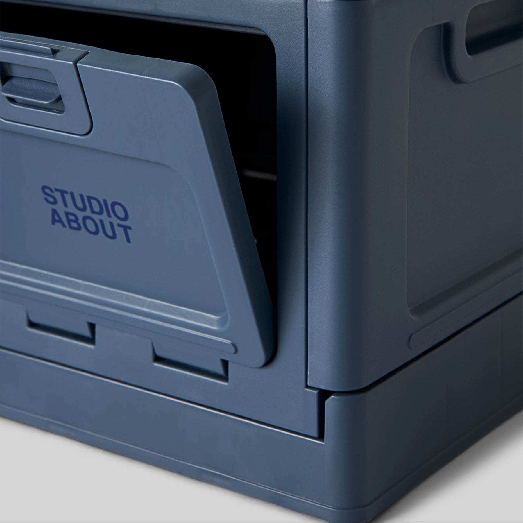 Box "medium" Studio About 