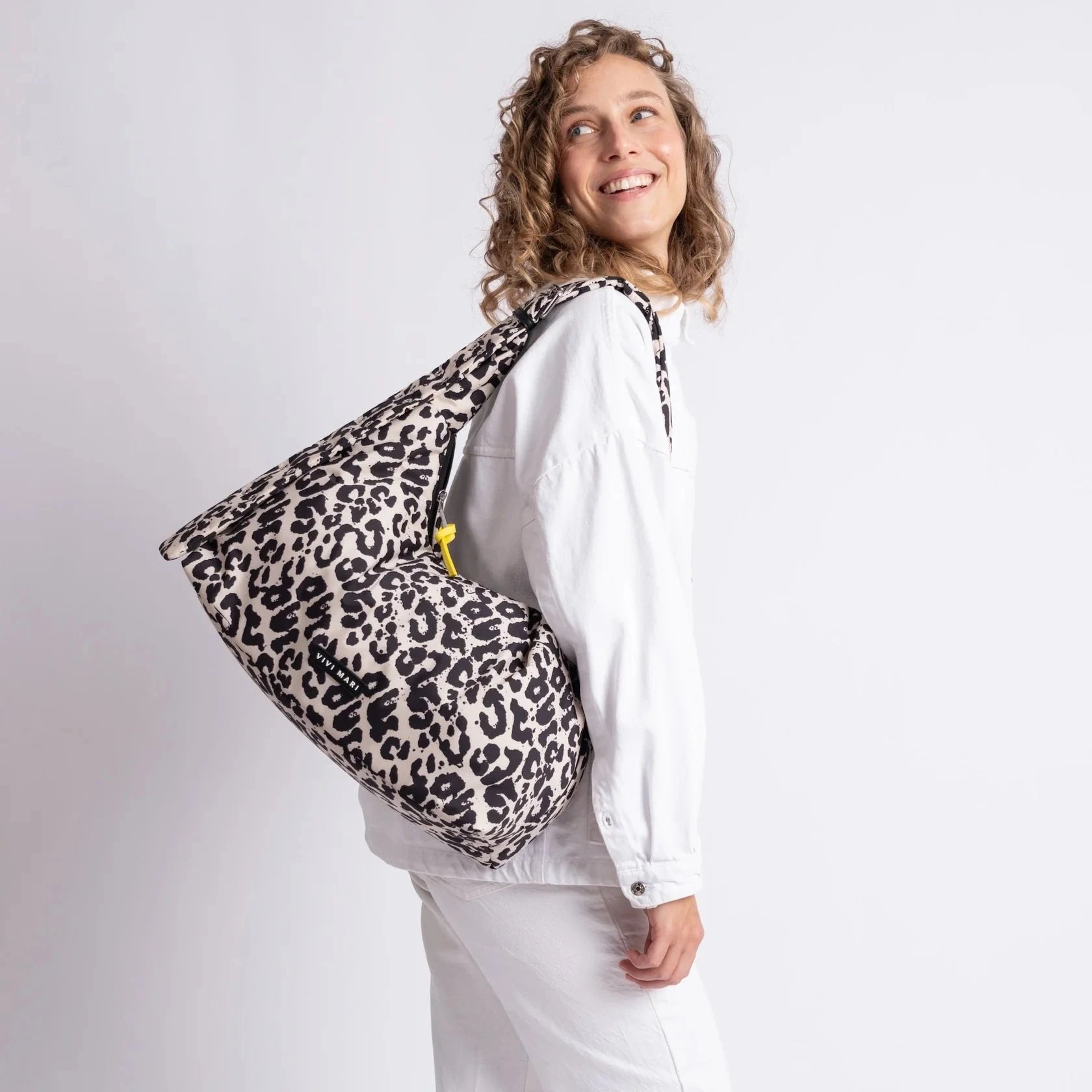 Buckle Bag "Medium" Handtaschen, Geldbörsen & Etuis Vivi Mari 