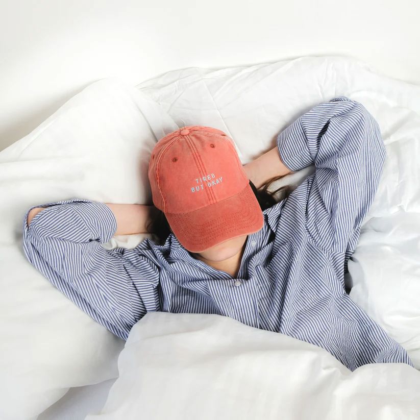 Cap "Tired but okey" Cap die busenfreundin 