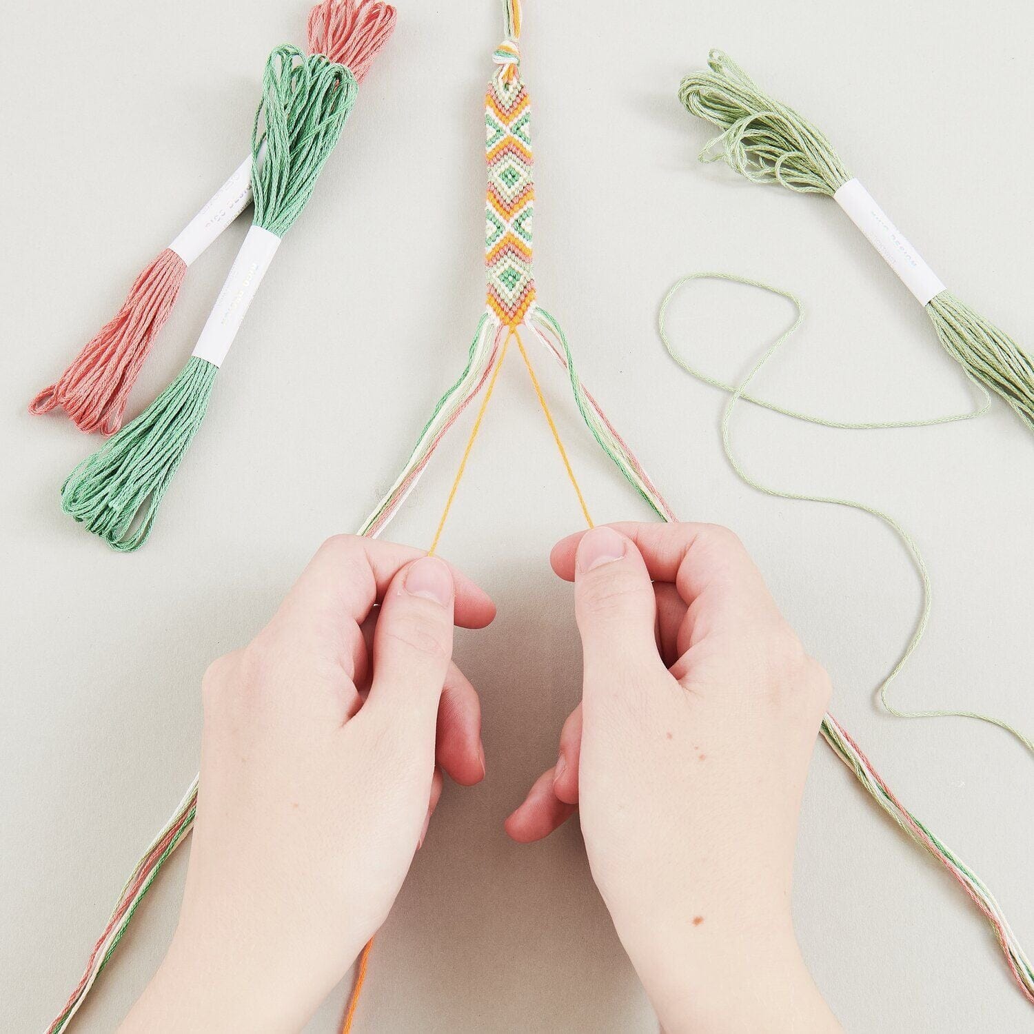 DIY Freundschaftsarmbänder Set Bastelset Rico Design 