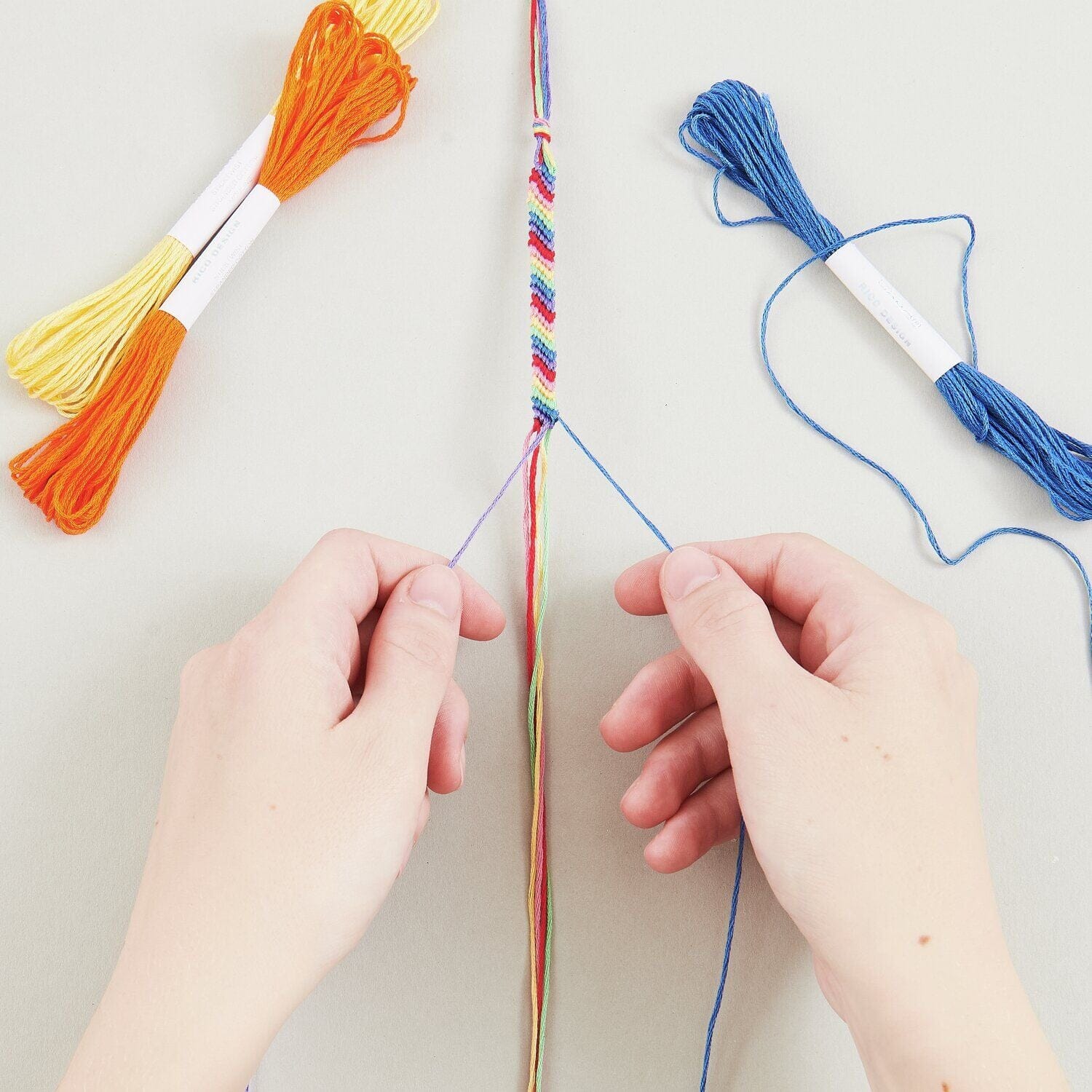 DIY Freundschaftsarmbänder Set Bastelset Rico Design 