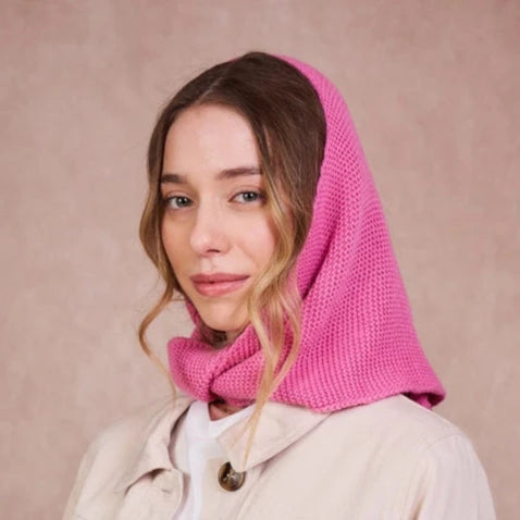 Gestrickter Kapuzenschal „Hood" Schal Calie Paris Pink 