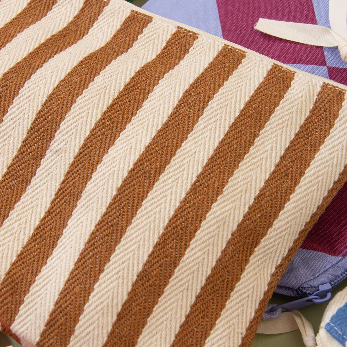 Kulturbeutel "Heringbone Stripe" Kosmetiktasche Kado Design 