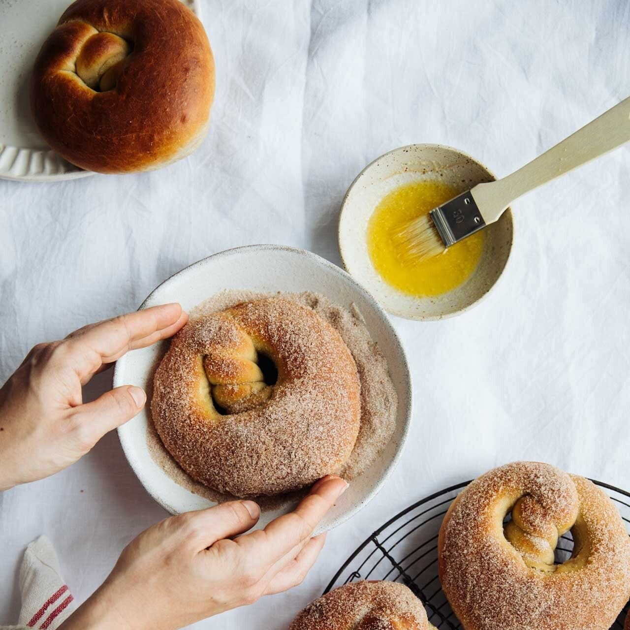 Magazin "Backen mit Hefe" Buch Crumbs & Crust 
