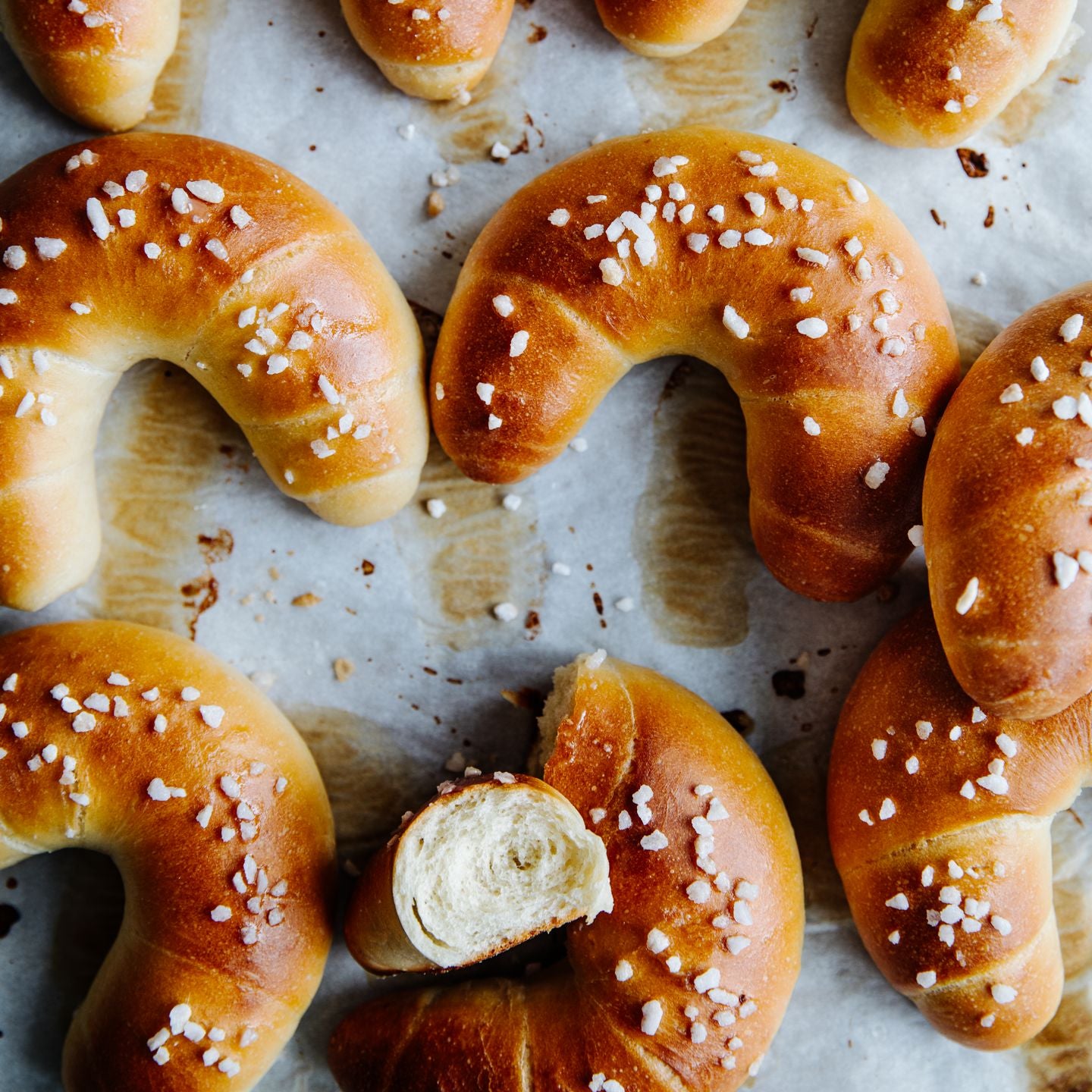 Magazin "Backen mit Hefe" Buch Crumbs & Crust 