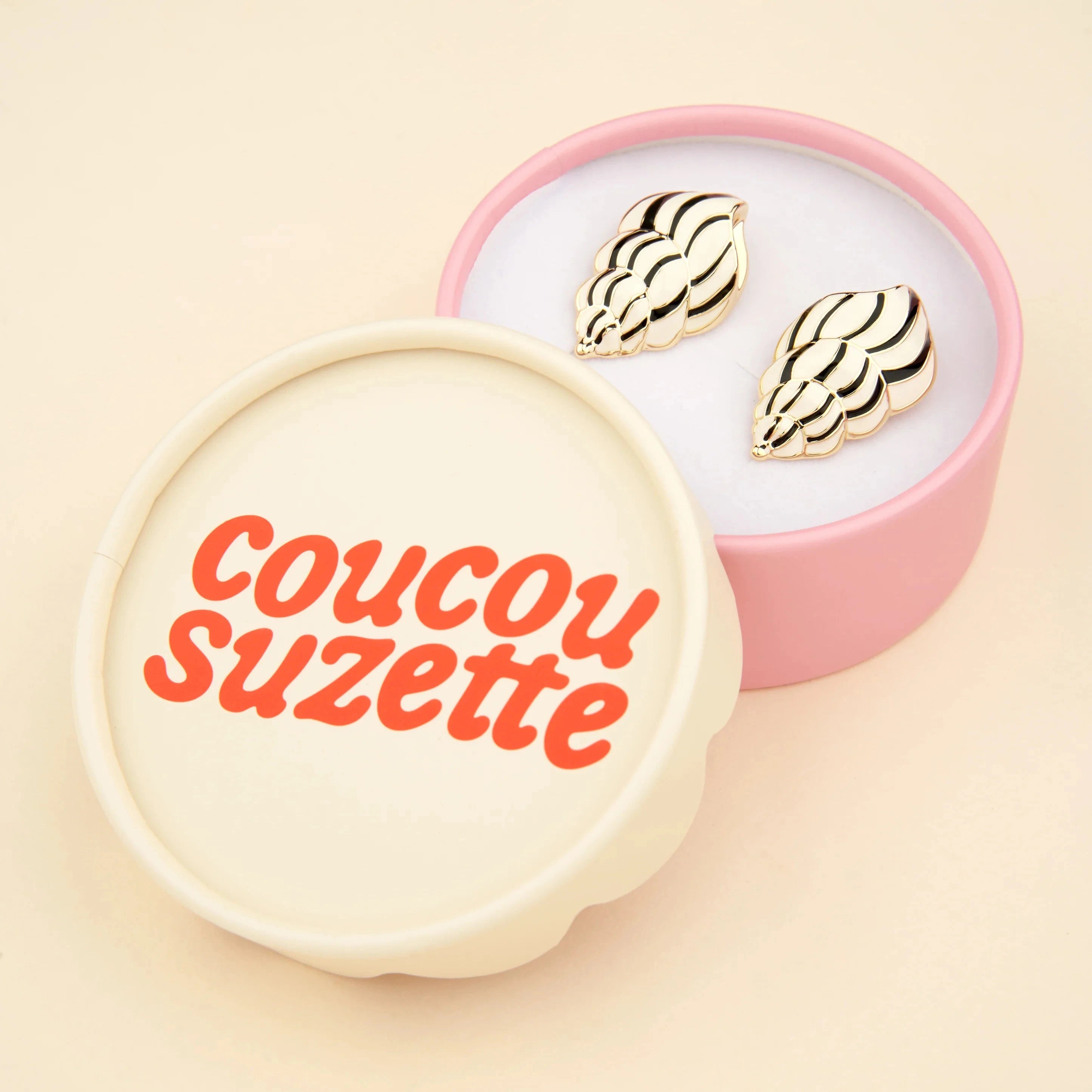 Ohrringe Metall "Muschel" Pin Coucou Suzette 