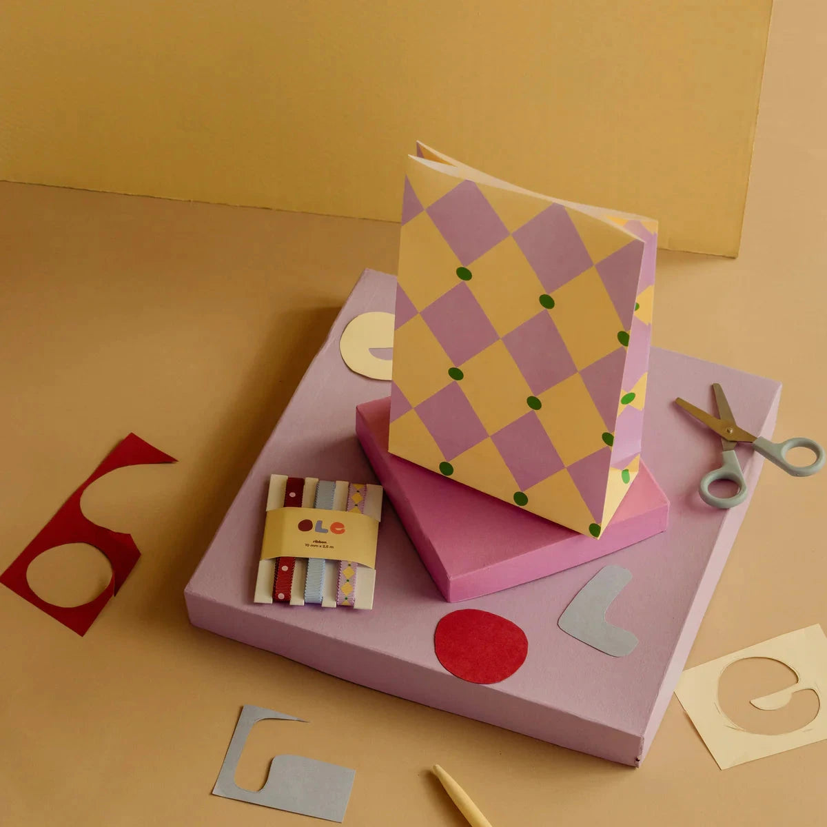 Papiertüte "Circus Lilie + Butter + Grün" - 22 x 35 cm Kado Design 