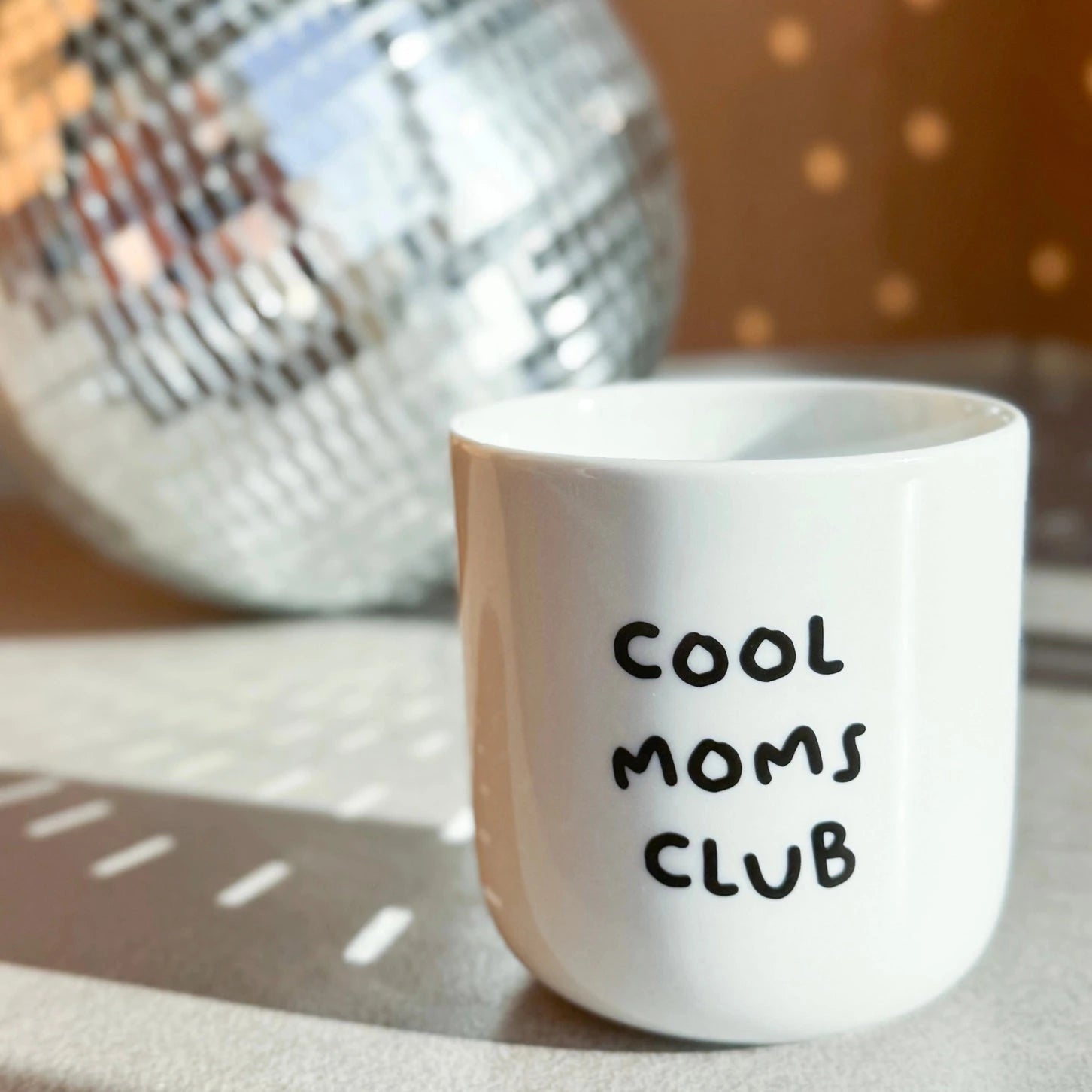 Porzellanbecher "Cool Moms Club" Caffeebecher Frau Hansen 