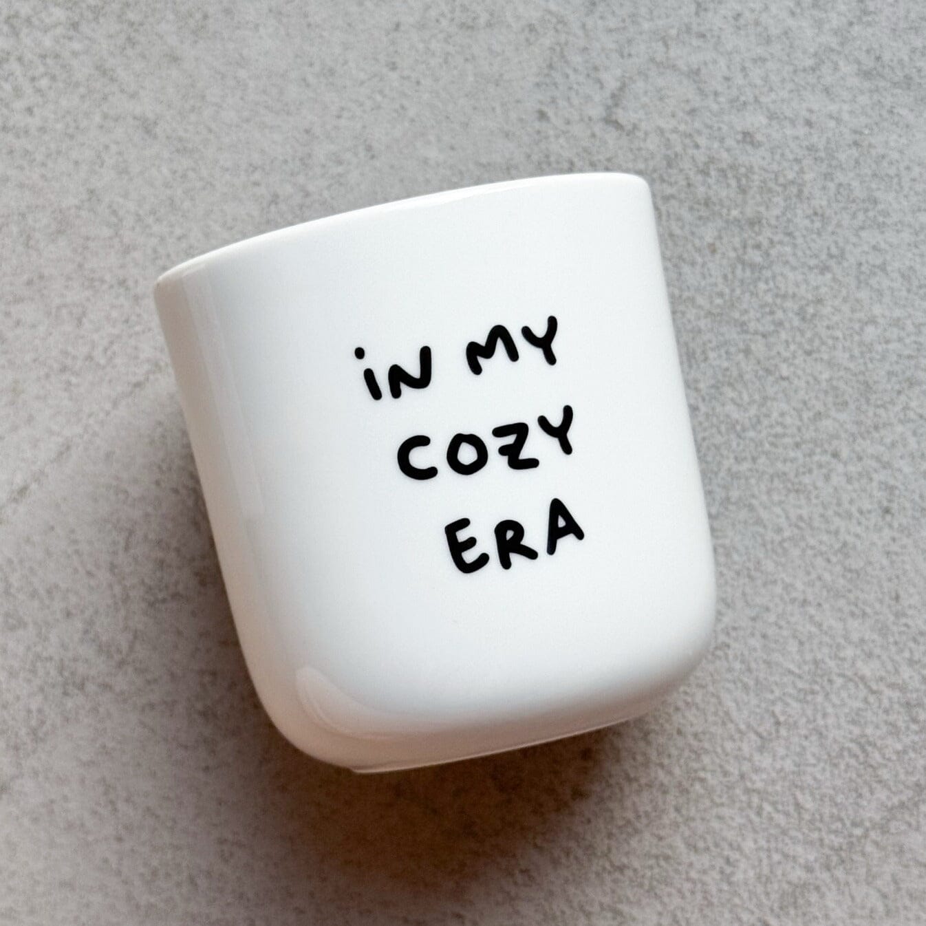 Porzellanbecher "In my cozy era" Caffeebecher Frau Hansen 