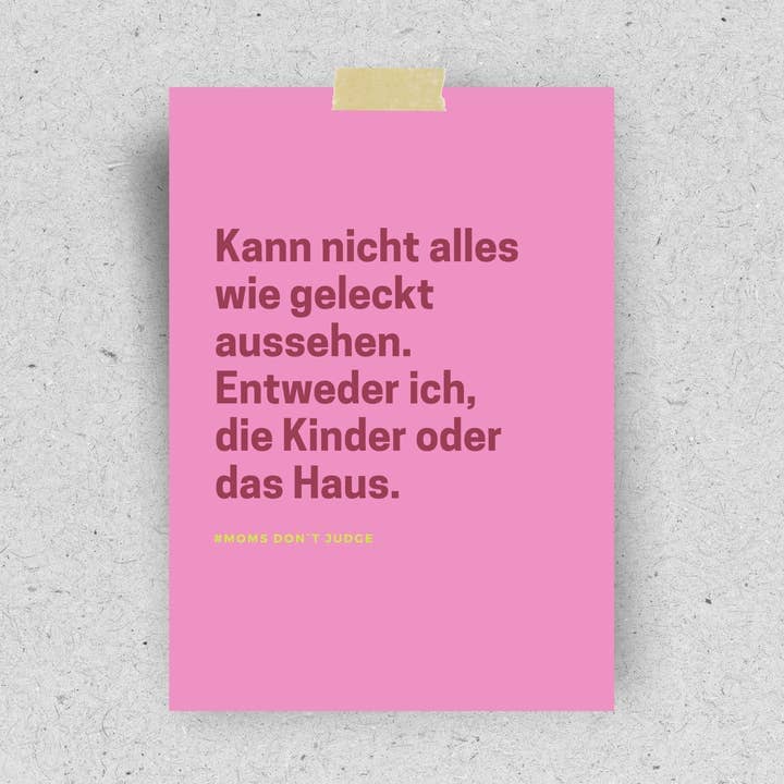 Postkarte "Moms don't judge" Postkarte Pinlin 