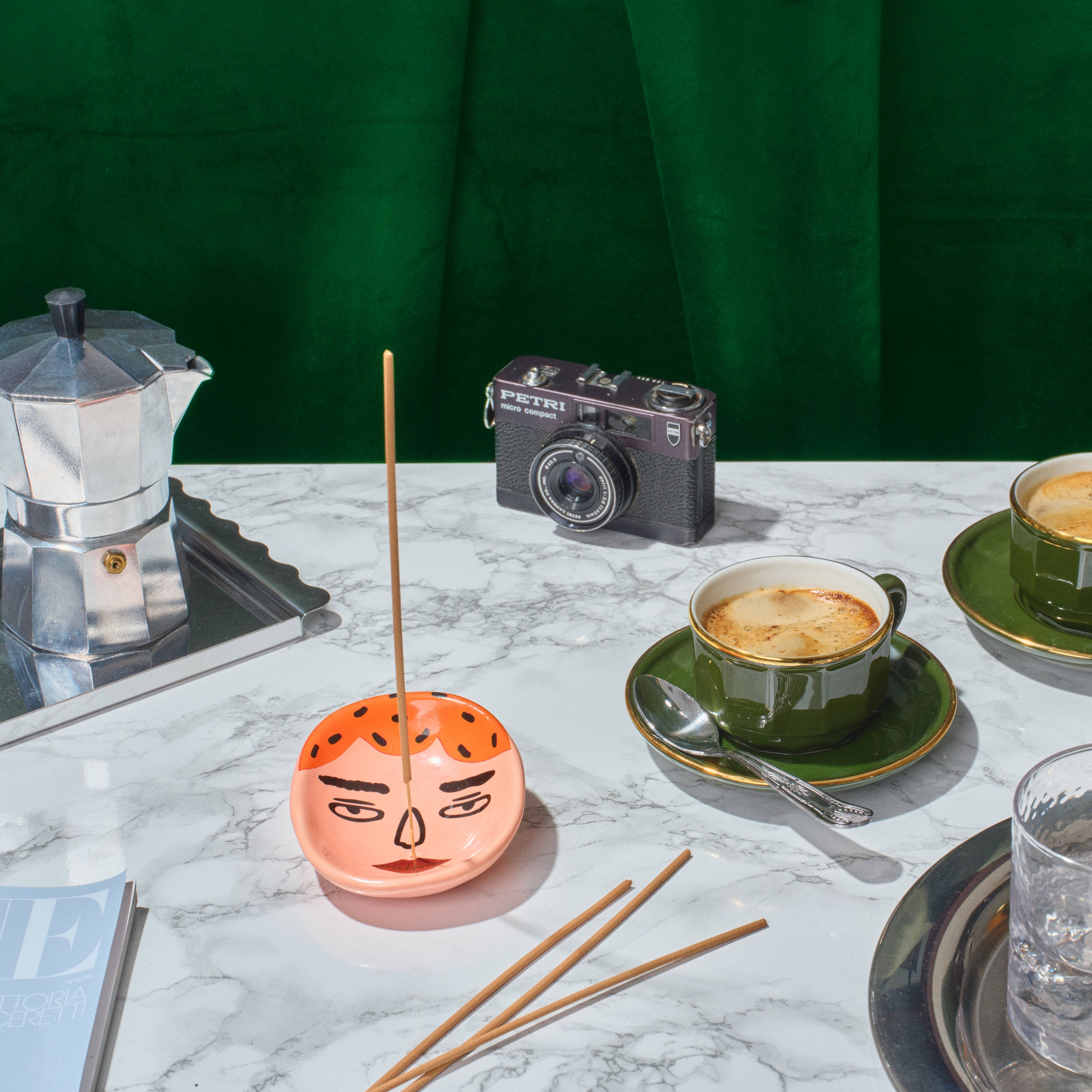 Räucherstäbchen Set "Frank – Cedar & Lime" Pretty Damn Goods (Wick and Vessel) 
