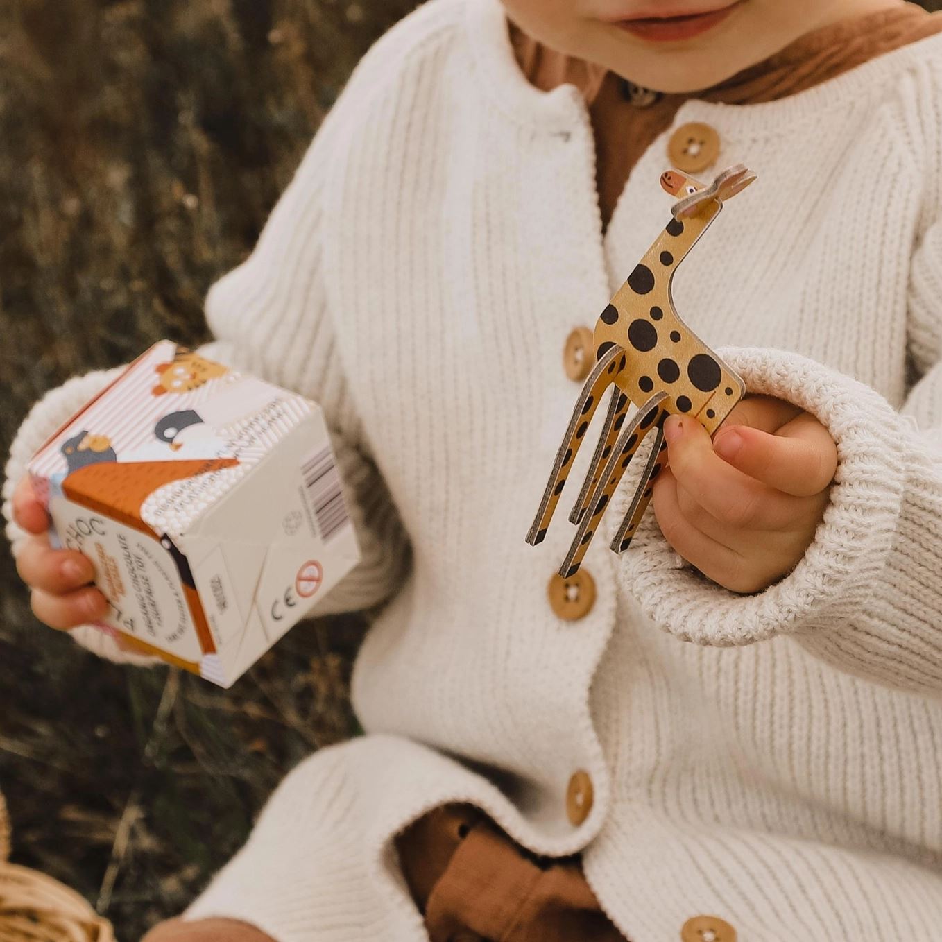 ToyChoc Box "gefährdete Tierarten" Süßigkeit PLAYin CHOC 